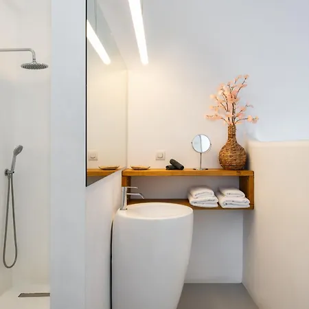 Alunia Incognito - Adults Only 4*