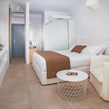 Alunia Incognito - Adults Only